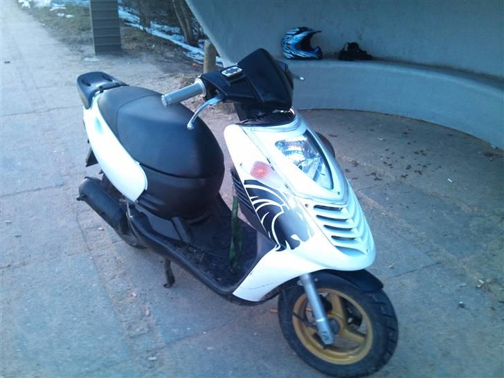 Aprilia Sonic Project SOLGT billede 3