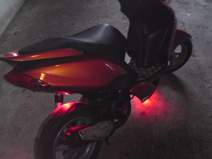 Yamaha jog r SOLGT  billede 6