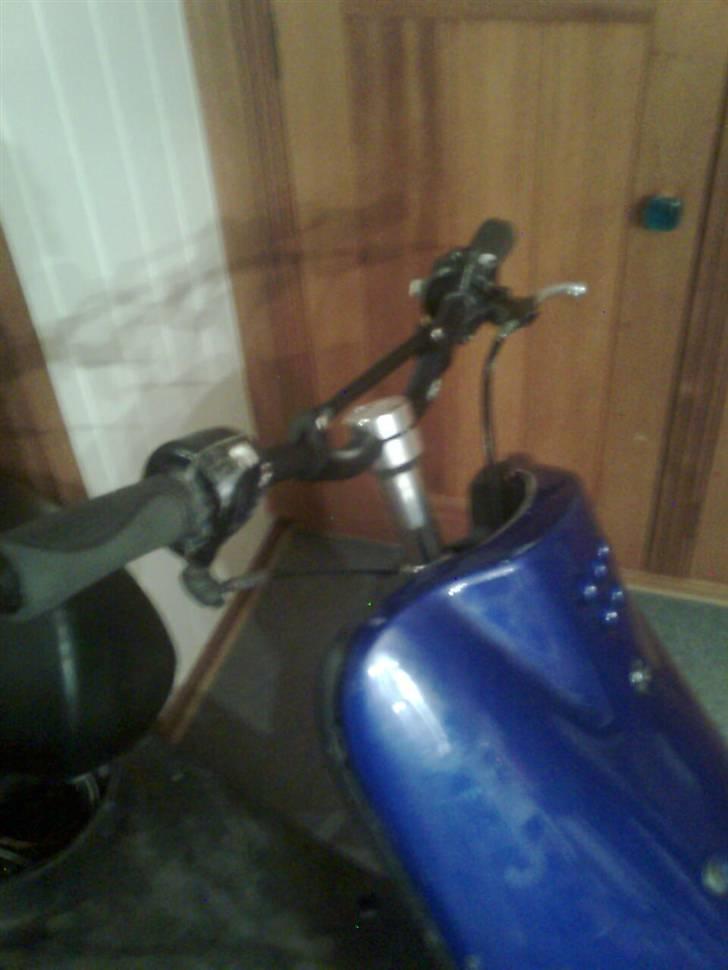 Yamaha Jog Space (tidligere scooter) - da jeg fik mit bartstyr og adapter hjem. billede 4