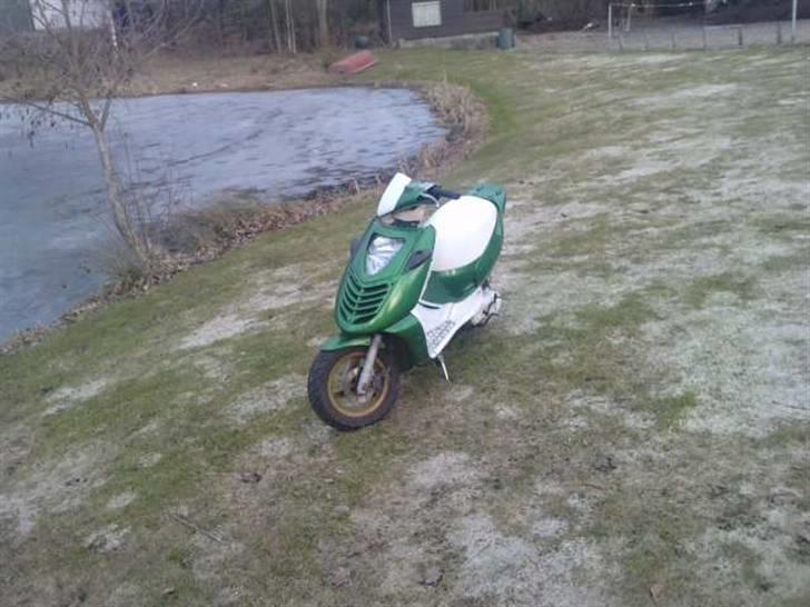 Aprilia Sonic GP SOLGT billede 2