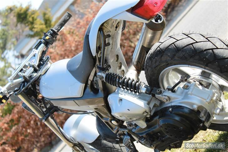 Suzuki street magic :D solgt billede 7