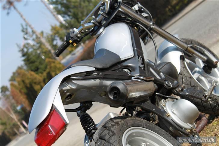 Suzuki street magic :D solgt billede 10