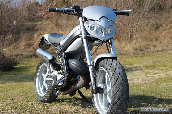 Suzuki street magic :D solgt billede 15