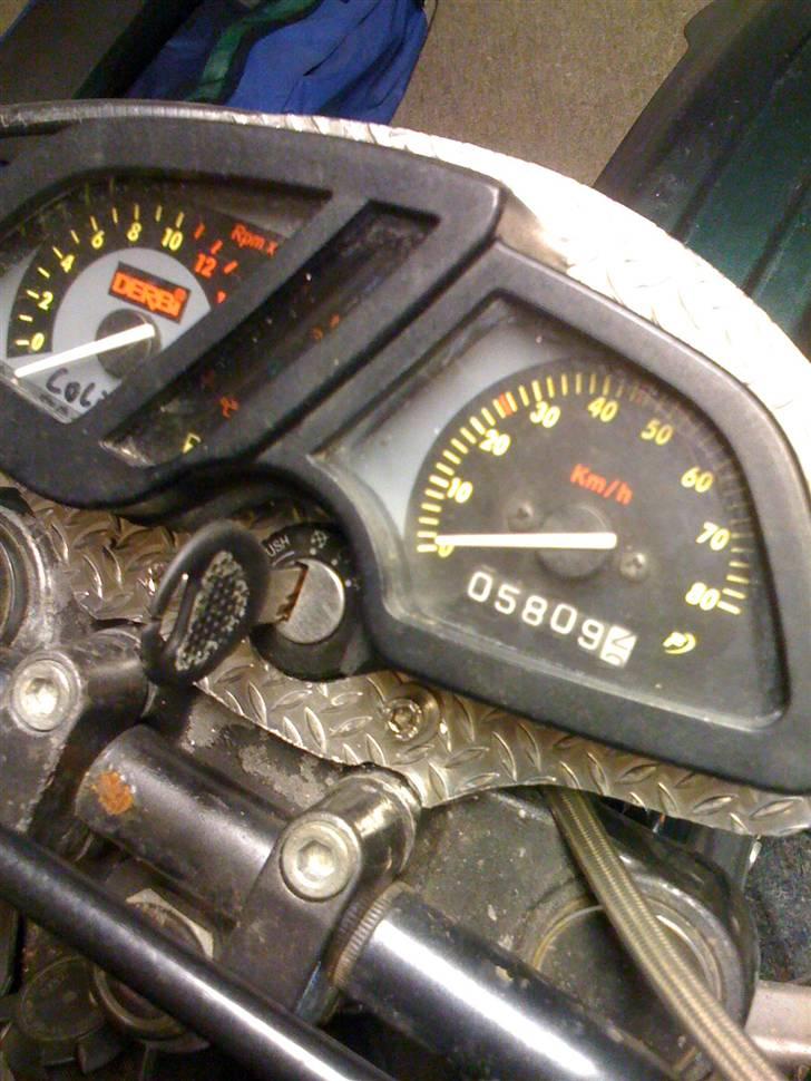 Derbi Senda R extreme  #SOLGT# - Det ultra blærede speedometer ;D (Tak til far)  billede 4