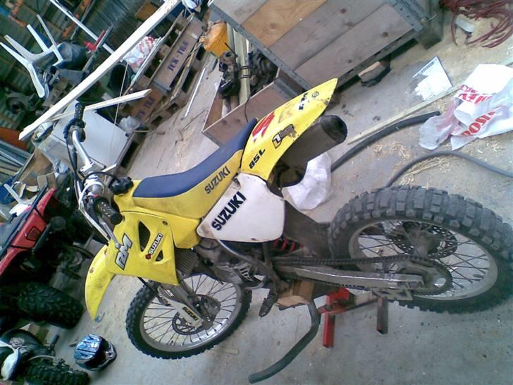 Suzuki RM 85ccm høj billede 2