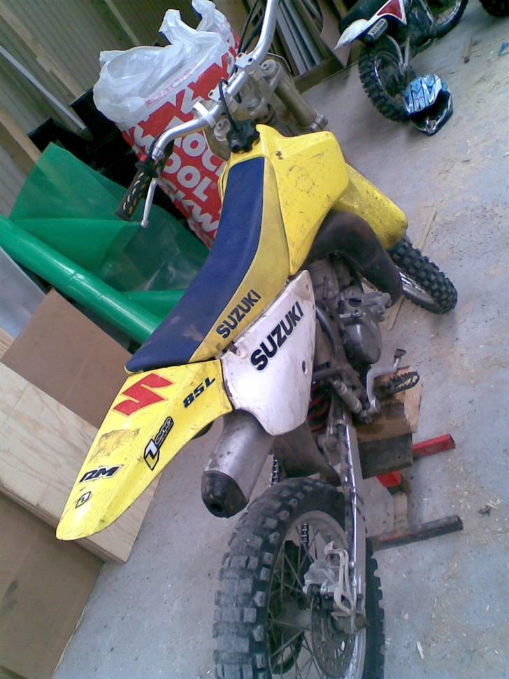 Suzuki RM 85ccm høj billede 3