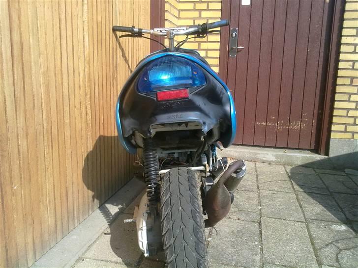 Aprilia Rally ac - rallyen efter vi har pillet ved motoren. den er bare lige samlet hurtigt med skjolde osv:D billede 9