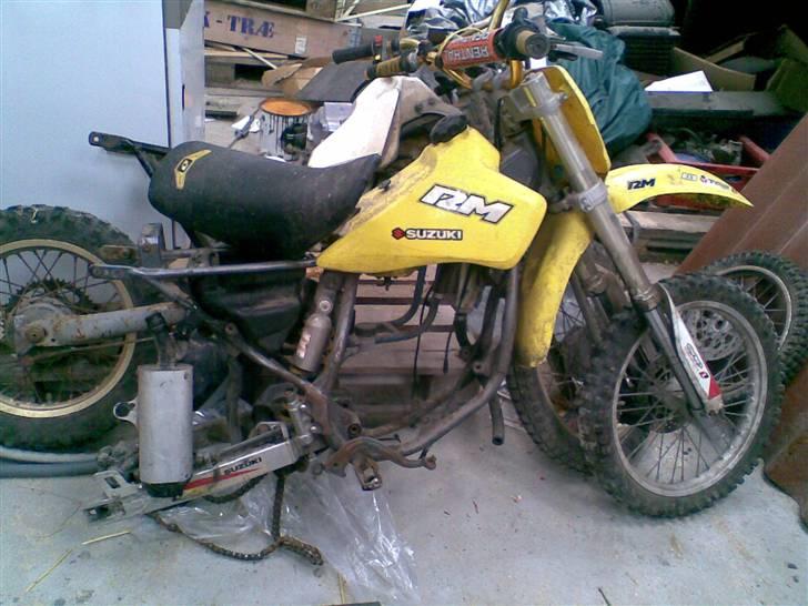 Suzuki Rm 85ccm lav  billede 2