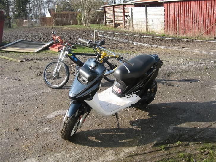 PGO Hot 50 BYTTET billede 2