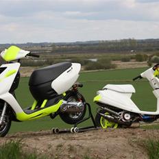 Aprilia Sonic MHR Team 