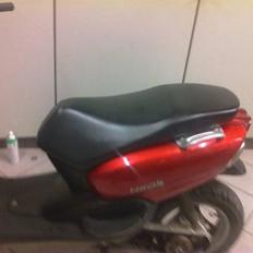 Yamaha neos SLOGT,