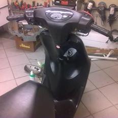 Yamaha neos SLOGT,