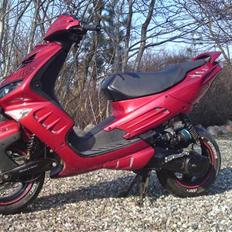 Peugeot Speedfight 2