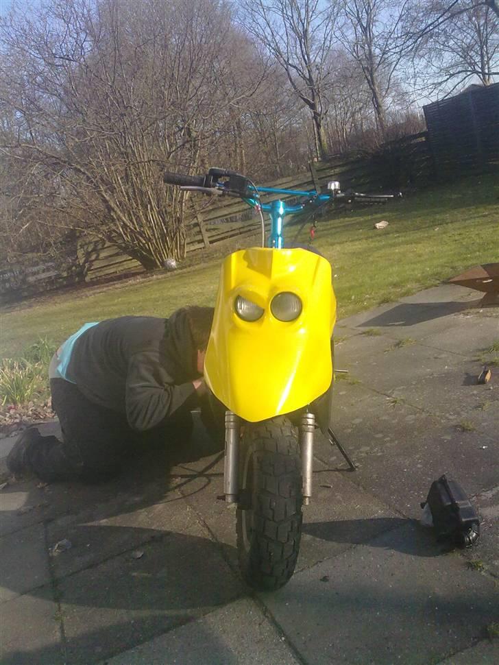 Yamaha jog space byttet til hot billede 2