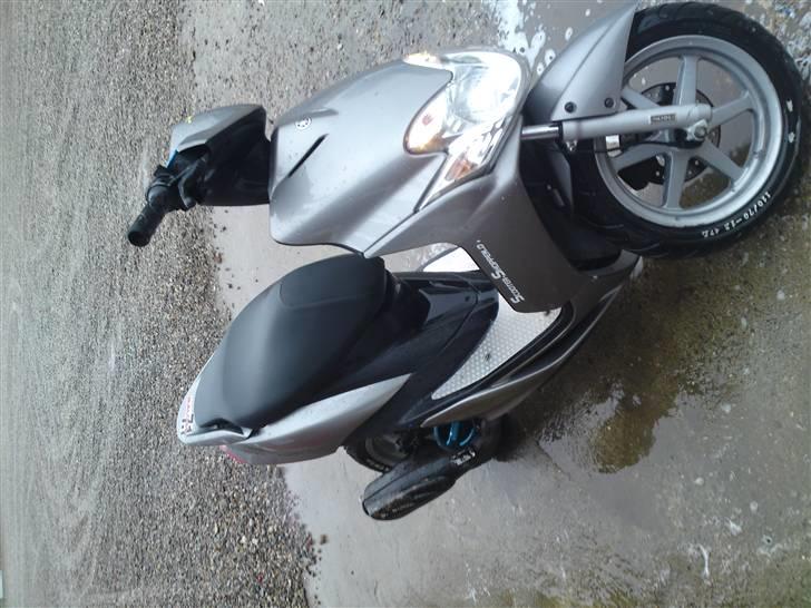 Yamaha jog R billede 1