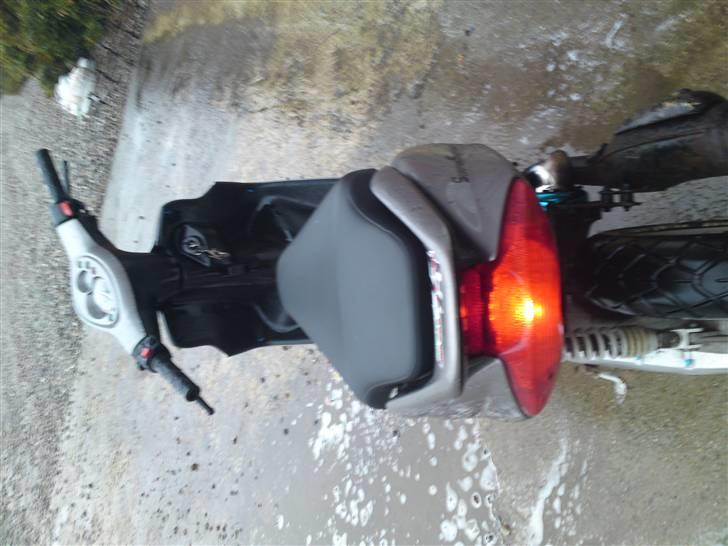 Yamaha jog R billede 5