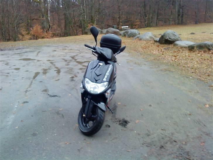 Kymco sprtstrams er slogt billede 4