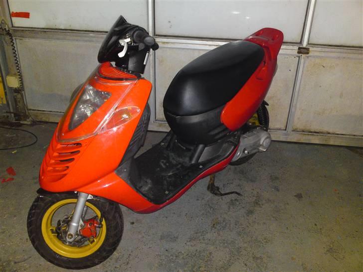 Aprilia Sonic -> SOLGT billede 4