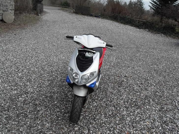 Peugeot speedfight 2 solgt billede 3