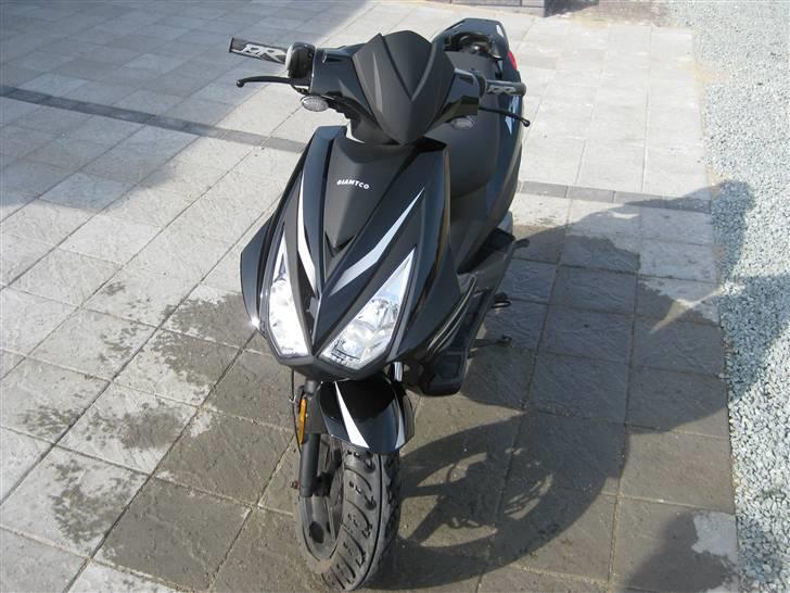 Giantco Lambros billede 2