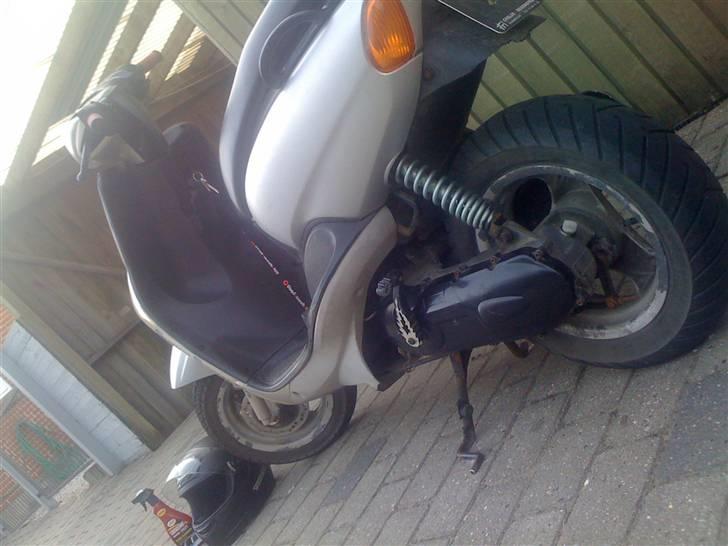 Yamaha Neos - Den står sku flot, dér :) billede 1