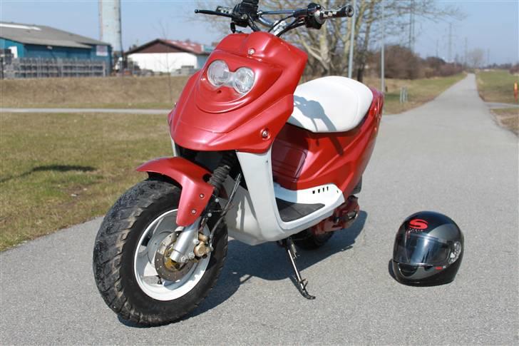 PGO Hot 50  billede 2