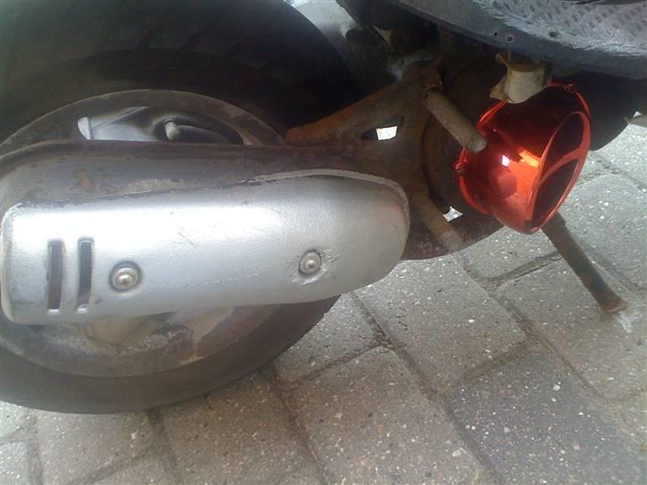 Yamaha Neos - Grisetryne og udstødning. billede 10