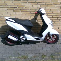 Yamaha Jog R (Byttet til Sonic)