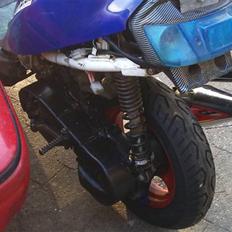 Yamaha jog as ( Le Speed ) væk