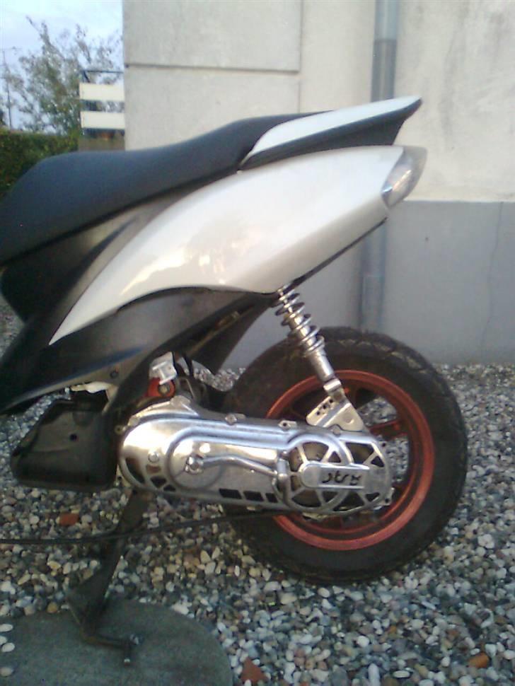 Yamaha Jog R (Byttet til Sonic) billede 4