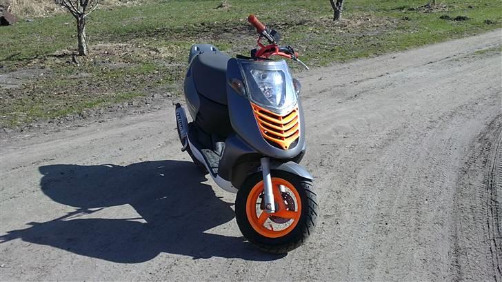 Aprilia Sonic GP billede 2