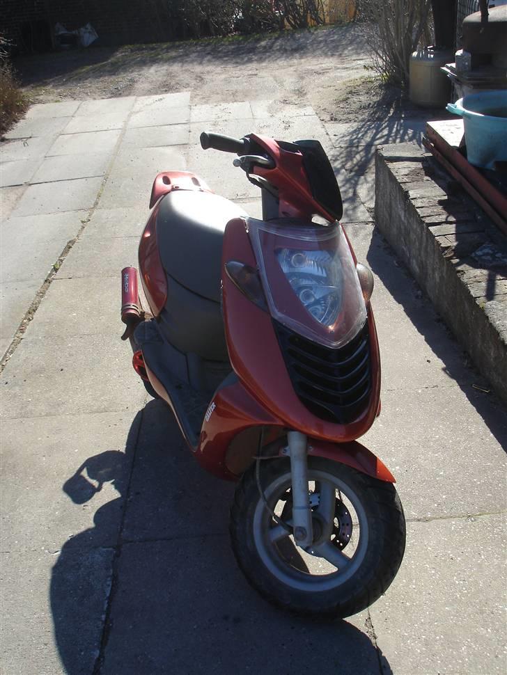 Aprilia Sonic billede 2