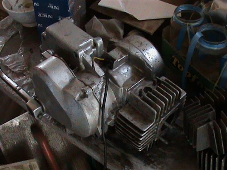 Puch maxi projekt:) SOLGT! - her er så motoren der skal på:) billede 6