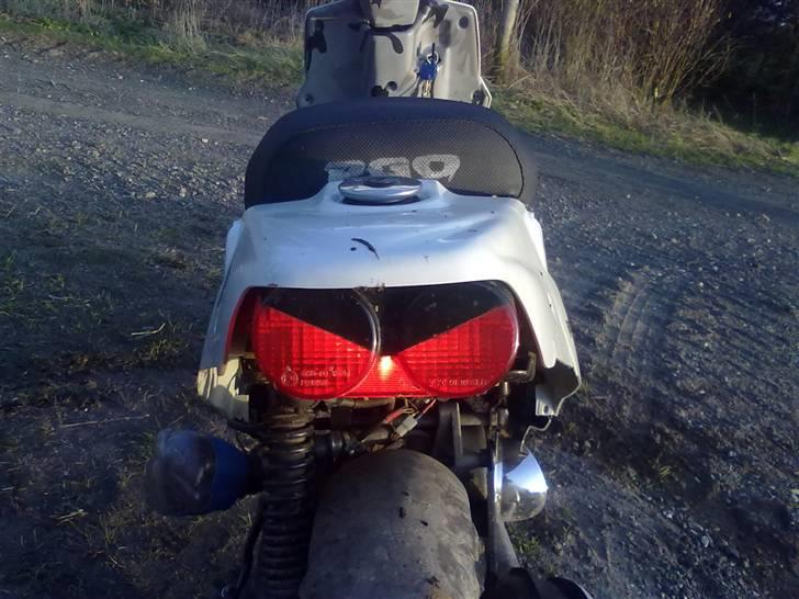 PGO Hot 50 SOLGT !! billede 1