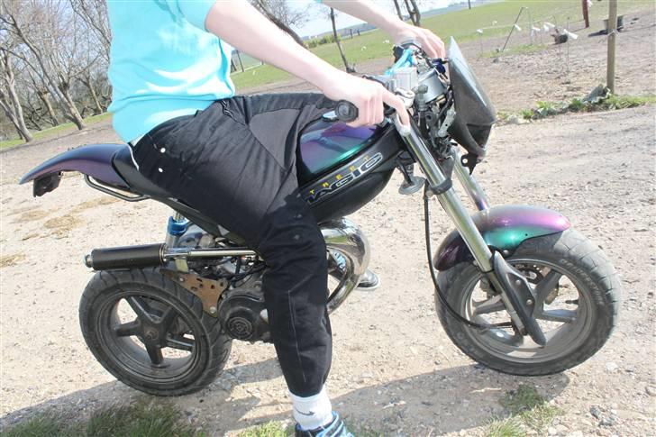 Suzuki Street Magic | [SOLGT] - Den stolte ejer. (: billede 1