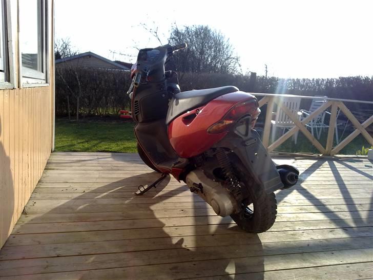 Aprilia sonic lc  candy rød billede 3