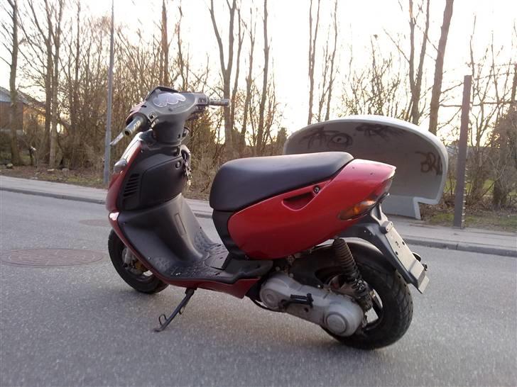 Aprilia sonic lc  candy rød billede 6