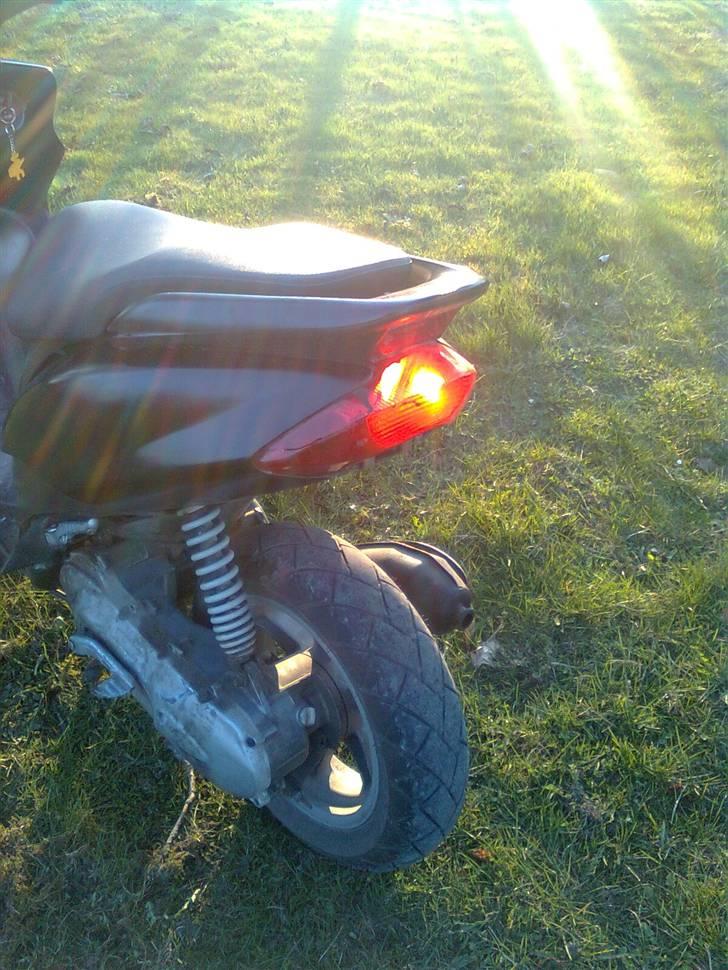 Yamaha jog r  (Solgt) billede 16