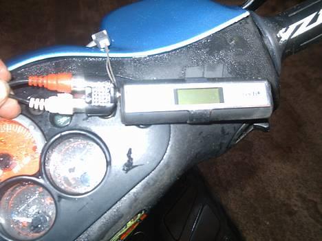 Piaggio NRG EVO AC - min MP3 player billede 4