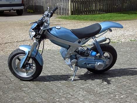 Suzuki Street Magic  "PLAYBOY"  billede 3