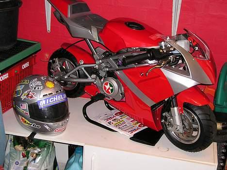 MiniBike MT-A4 (solgt) - jamen de er da søde sammen ;D billede 9