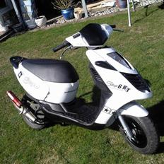 Aprilia Sonic  (Solgt)