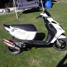 Aprilia Sonic  (Solgt)