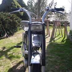 Veteraner Peugeot 103