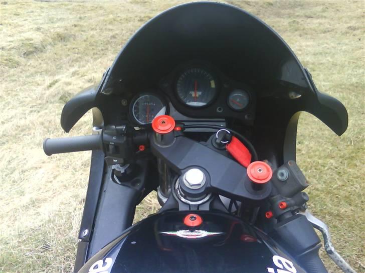 Aprilia RS LC DD 80cc ™ - den er fin! :) kun kørt 4600km endnu! :) billede 8