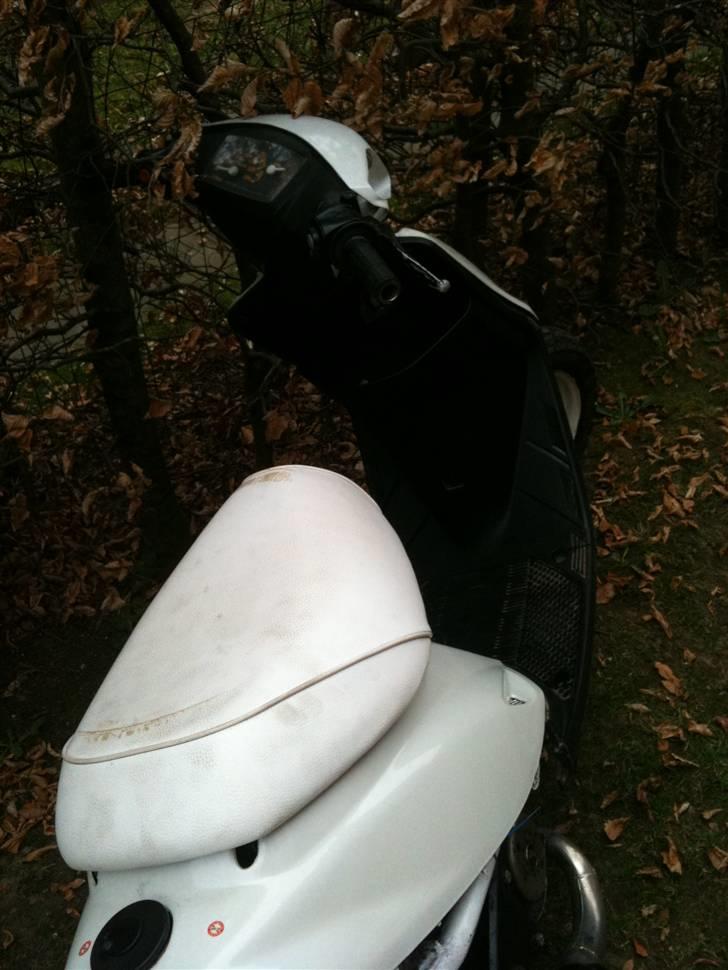 Yamaha jog as SOLGT billede 8