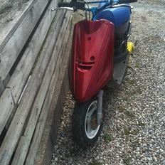 Yamaha Jog Fs "Regnbuen" solgt