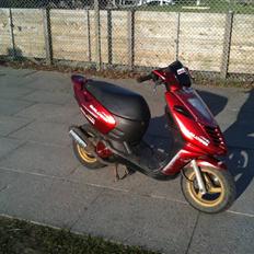 Aprilia sonic Solgt