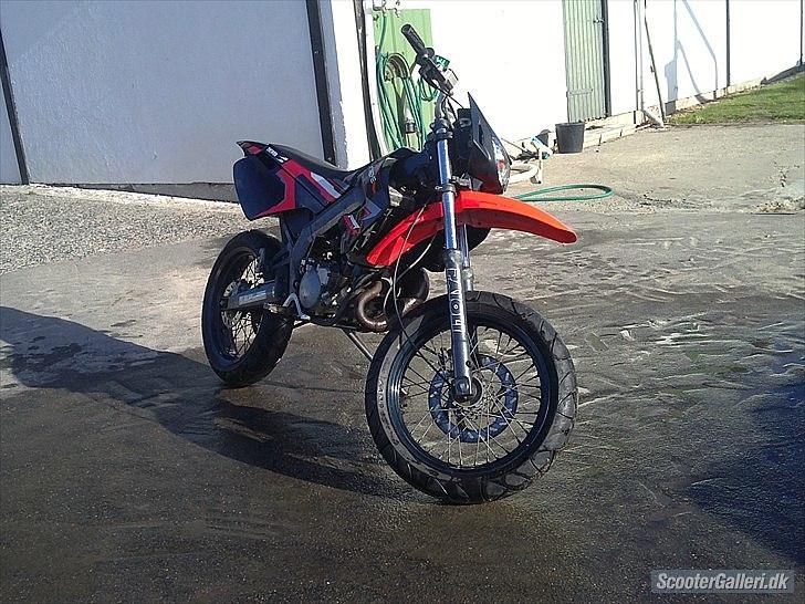 Derbi Senda SM X-Treme Taget af panserne- :( billede 2