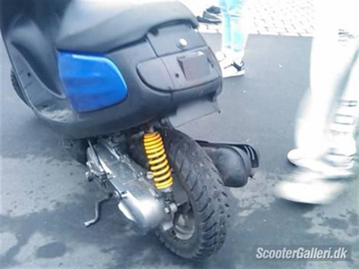 Yamaha Jog (BYTTET TIL RCR)  billede 3